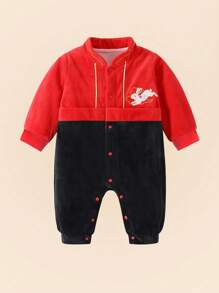 Mono estampado con conejos rojos y negros para bebé niño - Multicolor - Ver 1