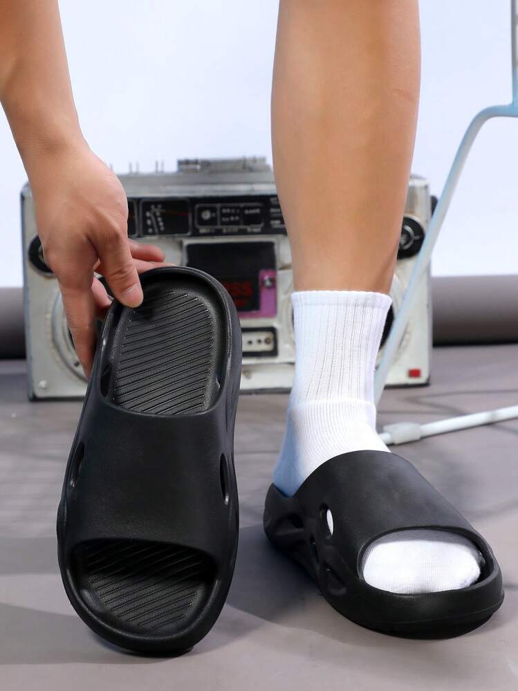 Fashion Home Slippers, Bathroom Anti-slip Shock-absorbing Beach Couple Slippers, Men's Hollow Out Breathable Comfortable Home Slippers - Black - View 4