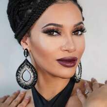 Estilo Europeo Y Americano Personalizado Plateado Nuevo Pasador De Pendientes Con Borlas Y Decoraciones De Cristal De Estrás, Accesorio Dramático - Negro - Ver 1