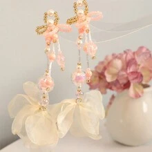 1對甜美玻璃長耳環,裝飾粉色水晶珠和花瓣裝飾,適合女士日常佩戴