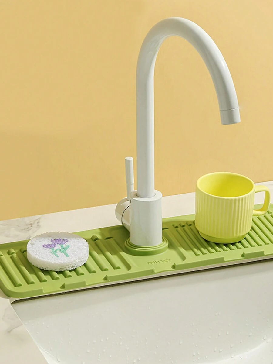 1pc Silicon Sink Water Splash Guard For Kitchen / Bathroom - Matcha green - View 1