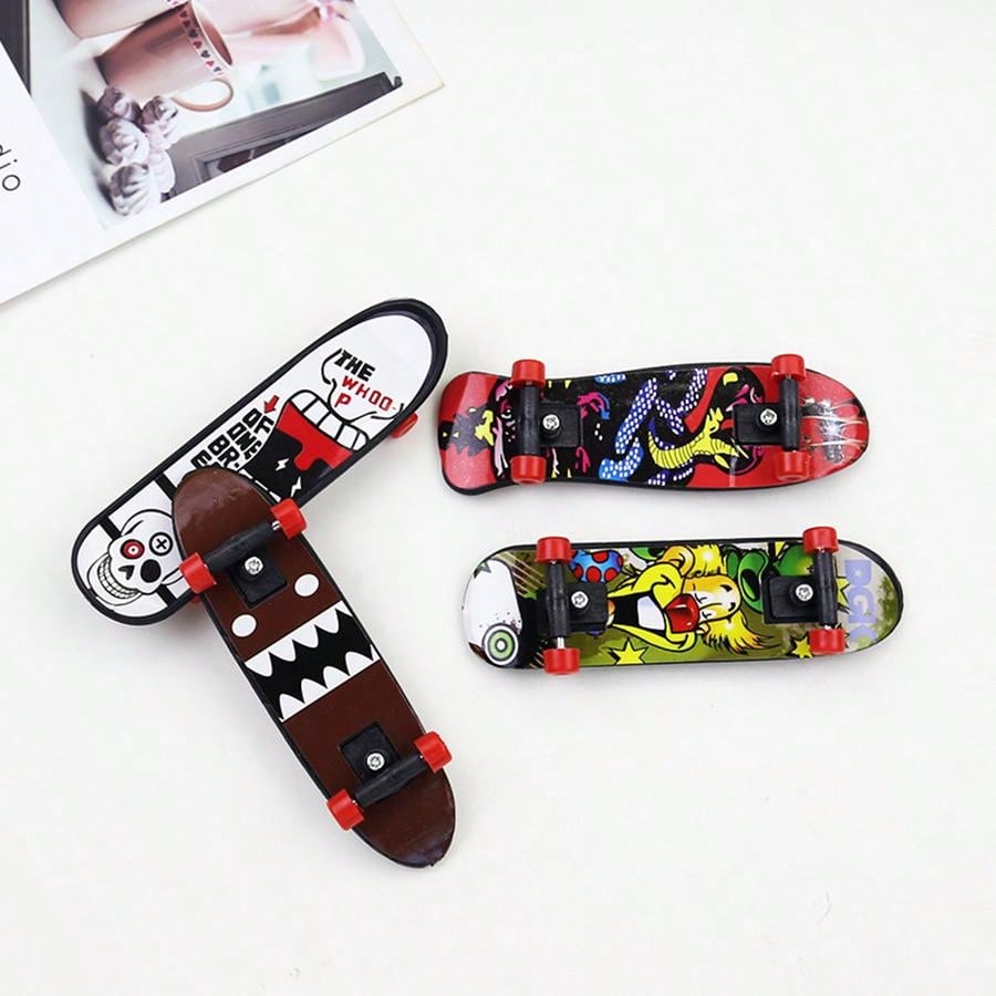 Random Color Finger Skateboard, Mini Fingerboard Toy Set With Ramp Desk ...