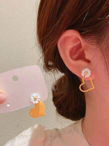 1 par de pendientes colgantes de mujer con diseño de flor y corazón, de aleación de zinc, a juego, como regalo para citas o San Valentín