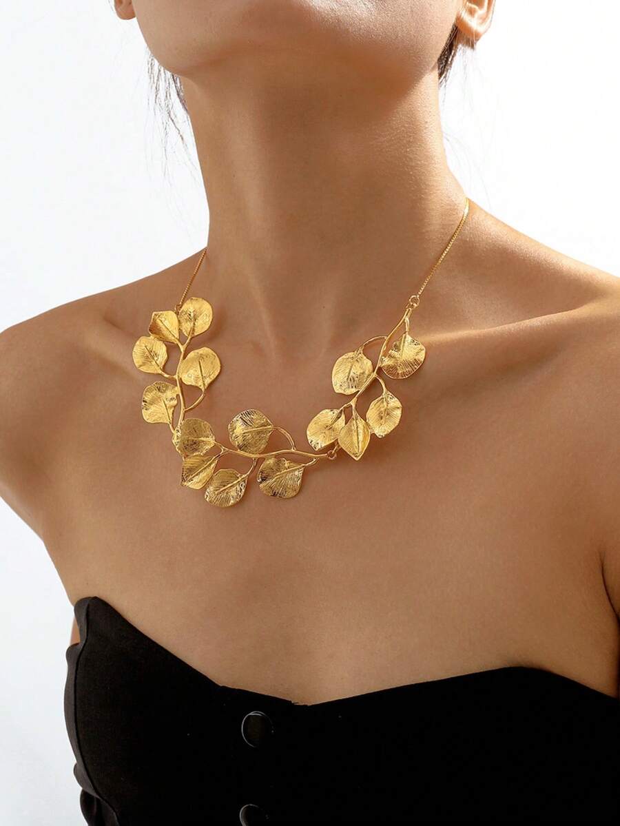 1pc Creative & Personalized Metal Style Necklace With Leaf Shaped Pendant - Silver - View 1