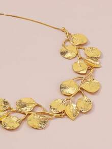 1pc Creative & Personalized Metal Style Necklace With Leaf Shaped Pendant - Silver - View 3