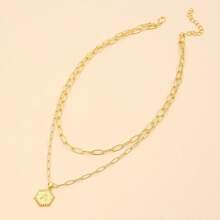 1pc Multi-layered 26 Letter Pendant Necklace With Hexagonal Collarbone Chain