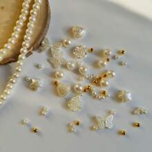 1 Set 10pcs Fashion Elegant Pearl Color Beads For DIY Bracelet Making With Small Gold Beads Interval, Suitable For Daily Wear, Fresh Summer Bracelet, DIY Imitation Pearl Bracelet With Heart Shape Rose Shell Pendant
