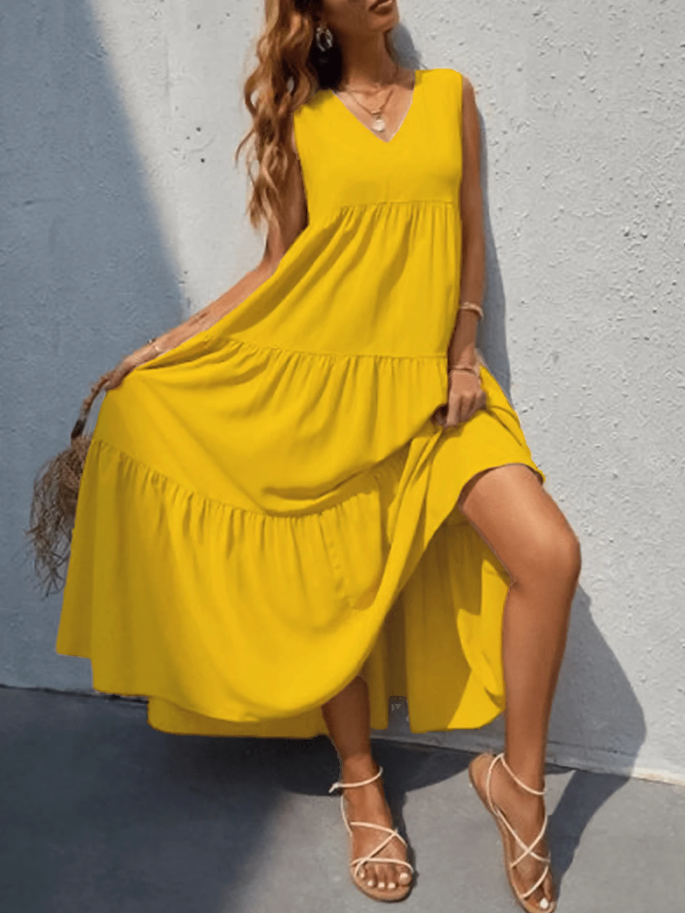 Vestido largo sin mangas y  cuello V - Amarillo - Ver 1