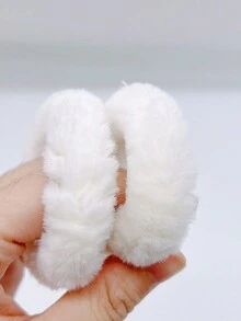 1對白色秋冬毛絨皮筋,配有毛球,簡約甜美的馬尾控髮帶,適用於女性髮飾