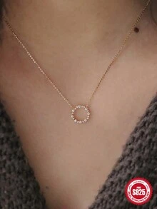 1個優雅精緻的項鍊，適合女性，925純銀18K鍍金，復古經典，完美適合派對，婚禮，日常穿著和情人節