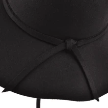 1頂女款復古寬緣圓頂毡帽,黑色優雅