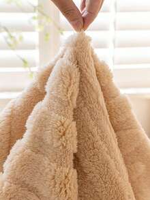 1入組採用提花工藝的厚絨面沙發套,適用於冬季,柔軟親膚,保護寵物免受污垢、滑動和灰塵影響,適用於l形沙發和1/2/3/4座椅(分銷售) - 駝色 - 查看 6