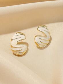 2pcs Metallic Enamel Asymmetrical Geometric Design Statement Earrings For Fashion Accessory - Beige - View 1