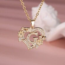 Tsnamer 1件优雅方形字母项链，包含26个字母A-Z和花卉图案，适合女性日常佩戴和装饰。 - 金黃色 - 查看 15