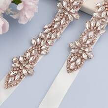 1條訂婚皮帶配有玫瑰金和鑽石裝飾,派對新娘婚紗配飾