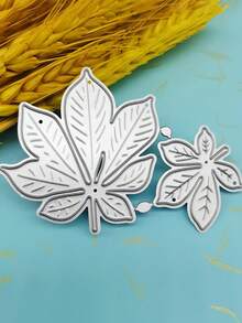 1pc Silver Maple Leaf Shaped Embossing Plate, Suitable For Gift And Greeting Card Decoration - Silver - View 3