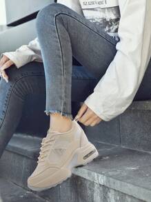 女士休閒時尚增高鞋,帶楔形跟和隱形內增高 - 銀色 - 查看 9