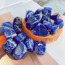 100克天然藍色鈉長石石頭拋光水晶,藍色鈉長石石英拋光水晶,治療水晶石,裝飾石頭,適用於植物、家居裝飾、脈輪平衡、靈氣、好運、清晰、平靜,尺寸:2-3厘米 - 藍色 - 查看 3