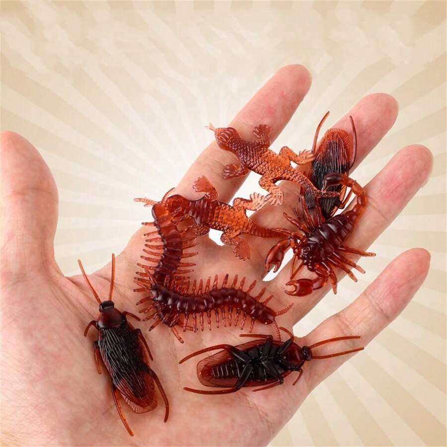 Aronclub Realistic Cockroach Spider April Fool's Day Halloween Prank Toys, Fake Insect To Scare, Funny Vent Toys - Brown - View 1