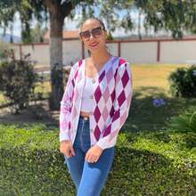 Shein Bonita Sueter cuello v patrón rombo botones manga larga jersie - Blanco - Ver 1