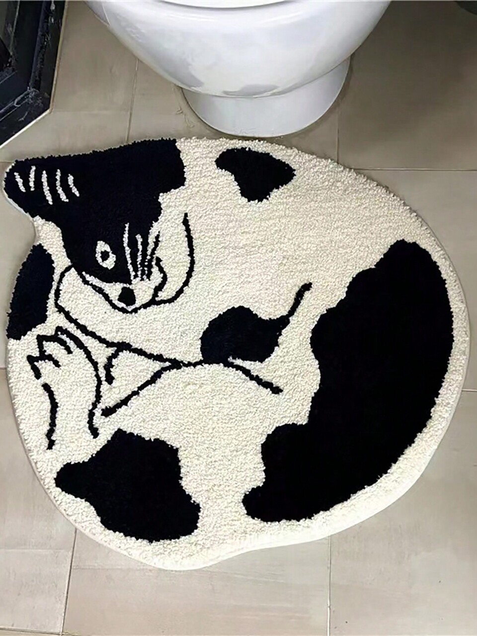 1pc Black & White Cat Patterned Rug (57cm X 60cm / 22.4 X 23.6 Inch), Soft & Comfortable Long Plush Anti-Slip & Absorbent Bath, Living Room, Kitchen Or Entrance Floor Mat, Washable ,Room Decor