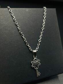 1入不銹鋼項鍊,設有古色古銀鑰匙吊墜,非常適合女性日常穿著