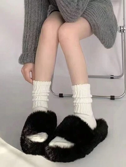 1双女士时尚纯色绒袜，韩版高筒袜，百搭秋冬袜，秋季