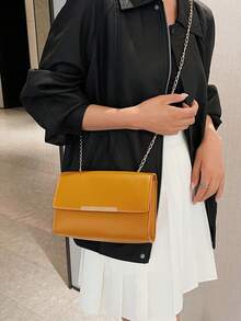 Small Square Bag, New Style Versatile Solid Color Women's Crossbody Bag With Chain, Vintage Casual Shoulder Bag - Yellow - View 8