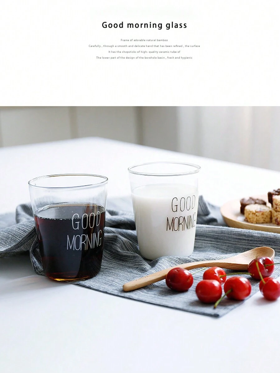 2入組容量400毫升透明玻璃杯,上面有黑色字母圖案,適用於家庭、辦公室、餐飲、餐廳、超市等場所飲用水、咖啡、牛奶、果汁等