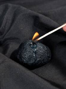 1pc Black & White Moon Shaped Aromatherapy Candle With Random Scent - Black - View 1