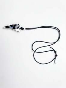 棕色繩心形吊墜項鍊