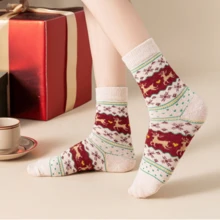 5pairs/set Women's Fall/winter Christmas Themed Decoration Santa Claus & Reindeer Design Polyester Warm Socks Suitable For Daily Wear And Christmas