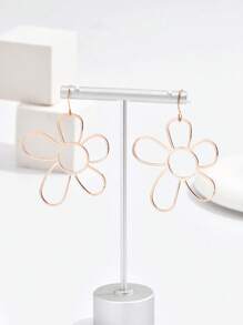 1 Pair Minimalist Fashionable Cute Colorful Hollow Metal Hoop Earrings, Suitable For Women, Daily Wear & Gift - Rose Gold - View 1
