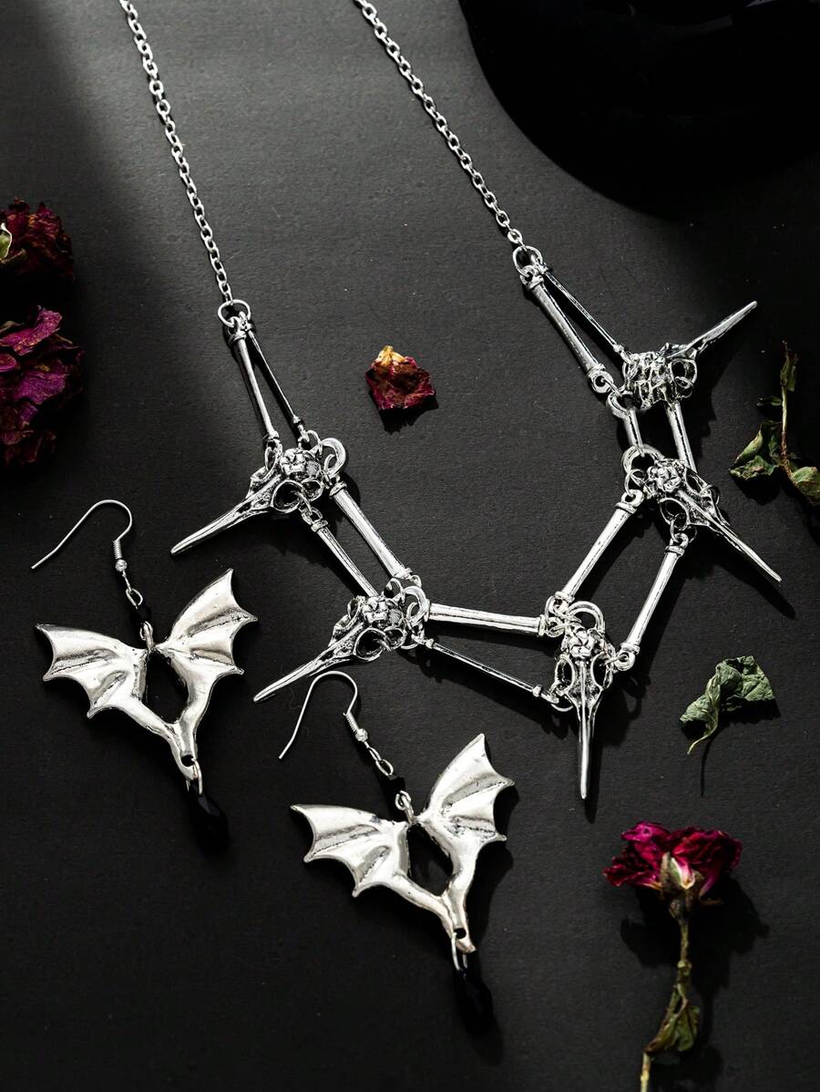 1個哥德式合金鳥頭頸鍊,適合女性在派對和萬聖節佩戴
