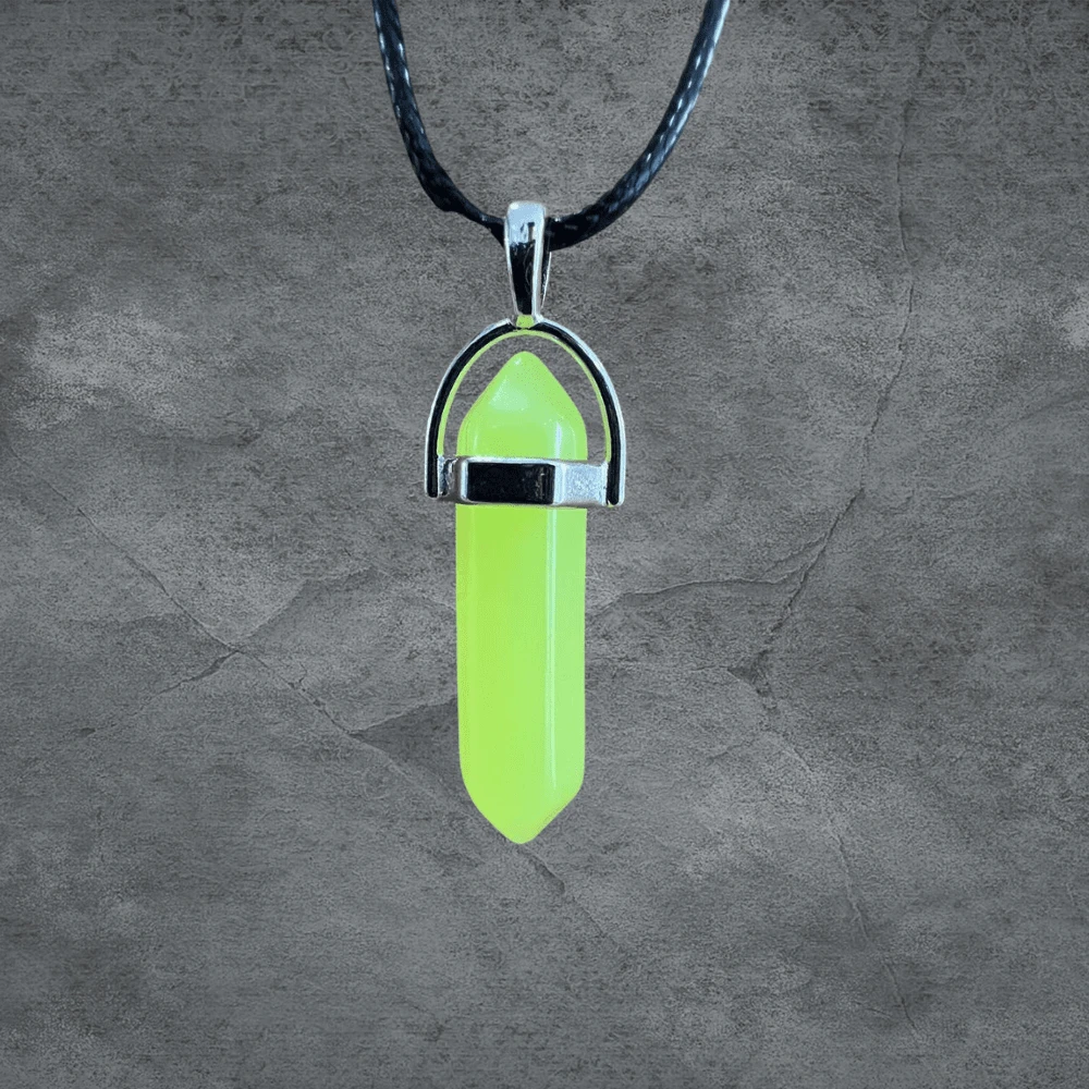 Colar Brilha no Escuro Neon Pedra Obelisco Cordão Ajustável - Amarelo - Visão 1