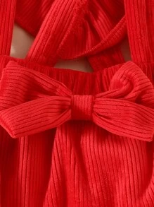 3-teiliges Valentinstag Outfit-Set für Baby Mädchen, Langarm-Bodysuit mit Herzen, Cord-Rüschen-Latzkleid und Stirnband - Weiss - Übersicht 4