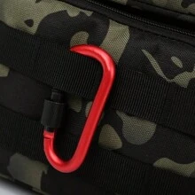 1個綠色迷彩尼龍多功能路亞釣魚配件包戶外運動釣魚背包飛餌收納袋