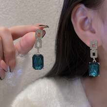 1對時尚復古幾何方形吊墜耳環鑲嵌藍色和紅色水鑽和人造水晶,適合女士日常佩戴