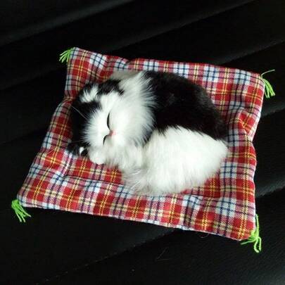 1入組14x17公分貓形狀抱枕玩具,逼真毛絨貓叫聲音玩具,家居裝飾/模型玩具,適用於青少年,提供黃印花/睡貓、黑白/睡貓、黃拼布/睡貓等多種選擇,完美的生日/節日/聖誕節禮物