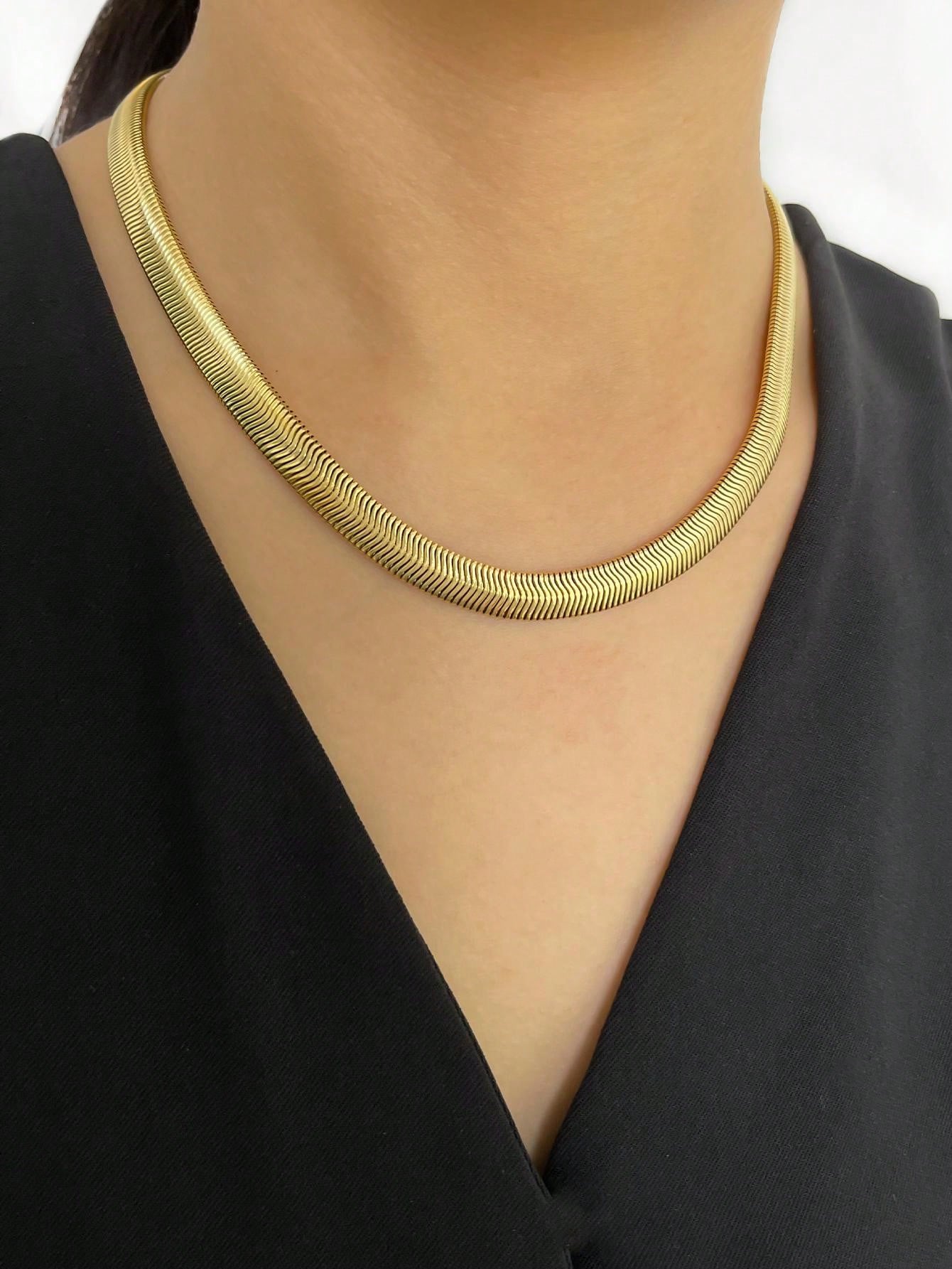 1pc Women's Fashionable Wide Mesh Snake Bone Chain, 18k Gold Color