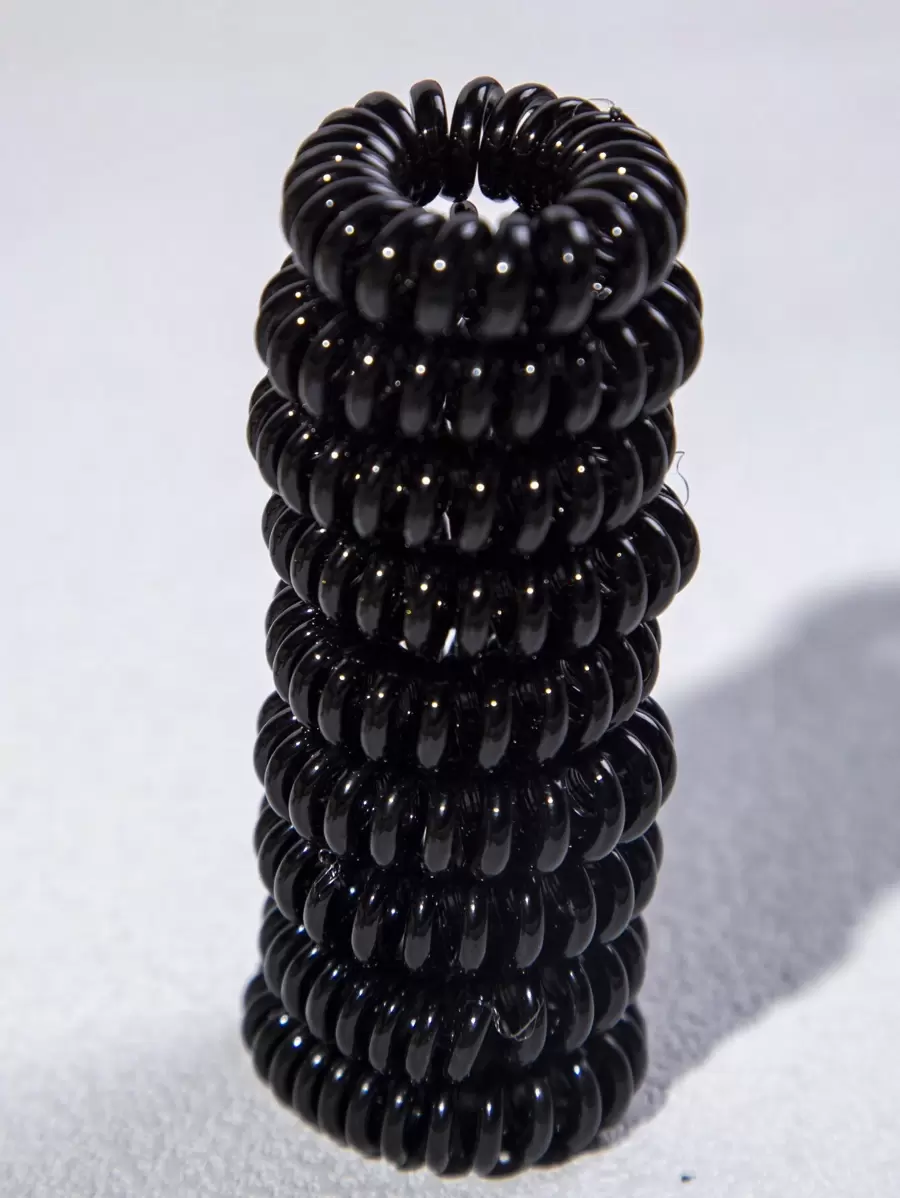 9条简约无痕黑色螺旋发圈，适合女性日常佩戴，可扎马尾辫，也可作发圈、橡皮筋、发绳、弹力发圈、发饰、头饰、健身运动跑步服等。