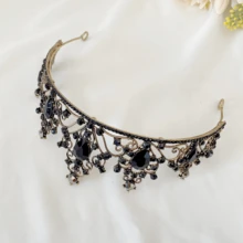 1個新娘婚禮皇冠,適用於婚禮、生日派對、節日、舞會、劇院服裝,時尚個性化的鋅合金水晶髮飾