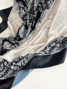 1條女士鉑金紅色圖騰印花仿絲巾,可當頭帶、髮帶、圍巾、沙灘巾、戶外披肩和節日配飾