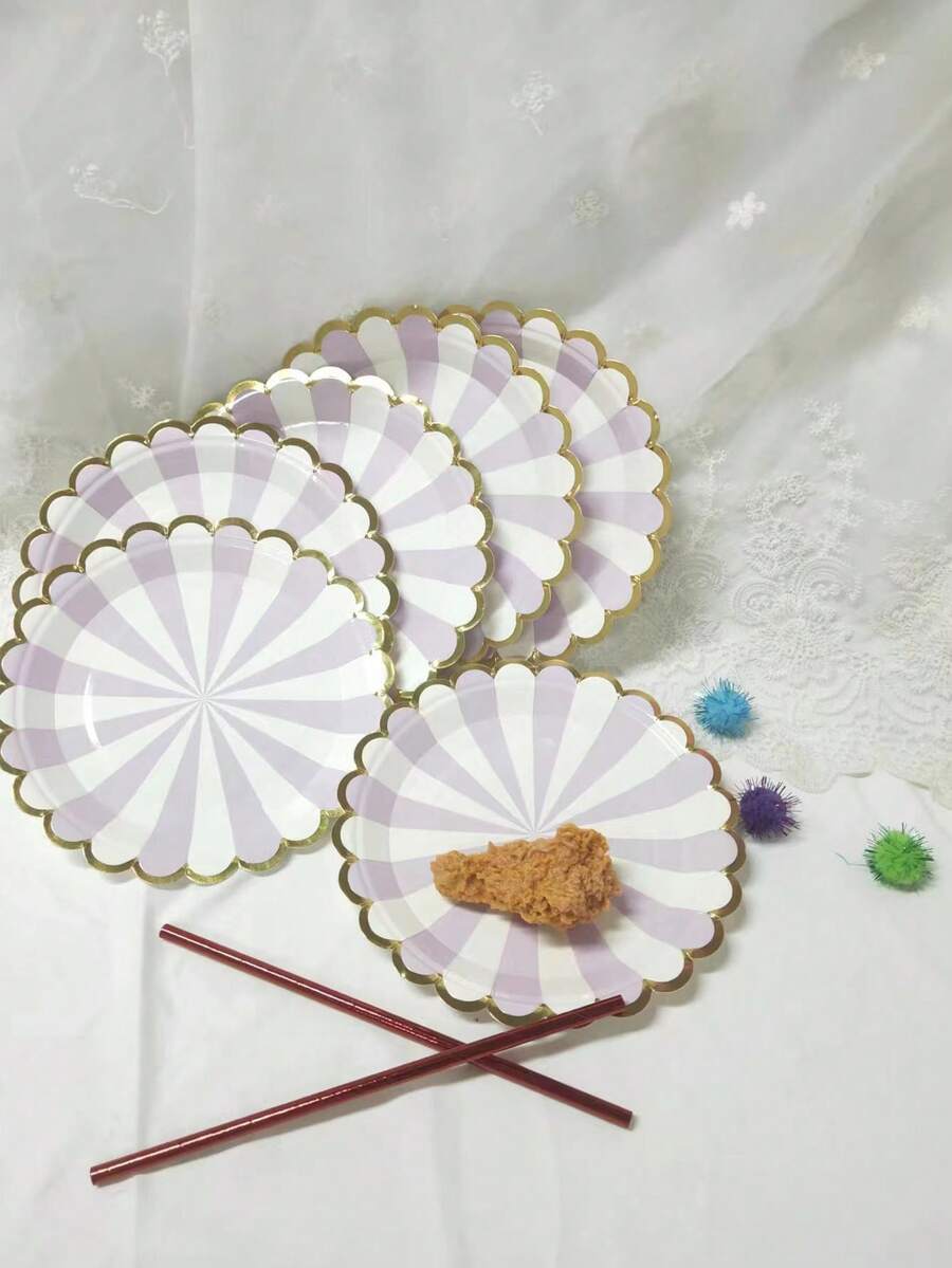 Platos Redondos Desechables Con Lámina Dorada Y Patrón De Flores Púrpuras Para Fiestas - Morado - Ver 1