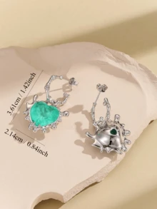 1 对 S925 纯银蓝色和绿色心形耳环，适合女士佩戴，设计优雅独特，适合日常佩戴、婚礼、约会、派对，是送给女朋友和妻子的贴心礼物