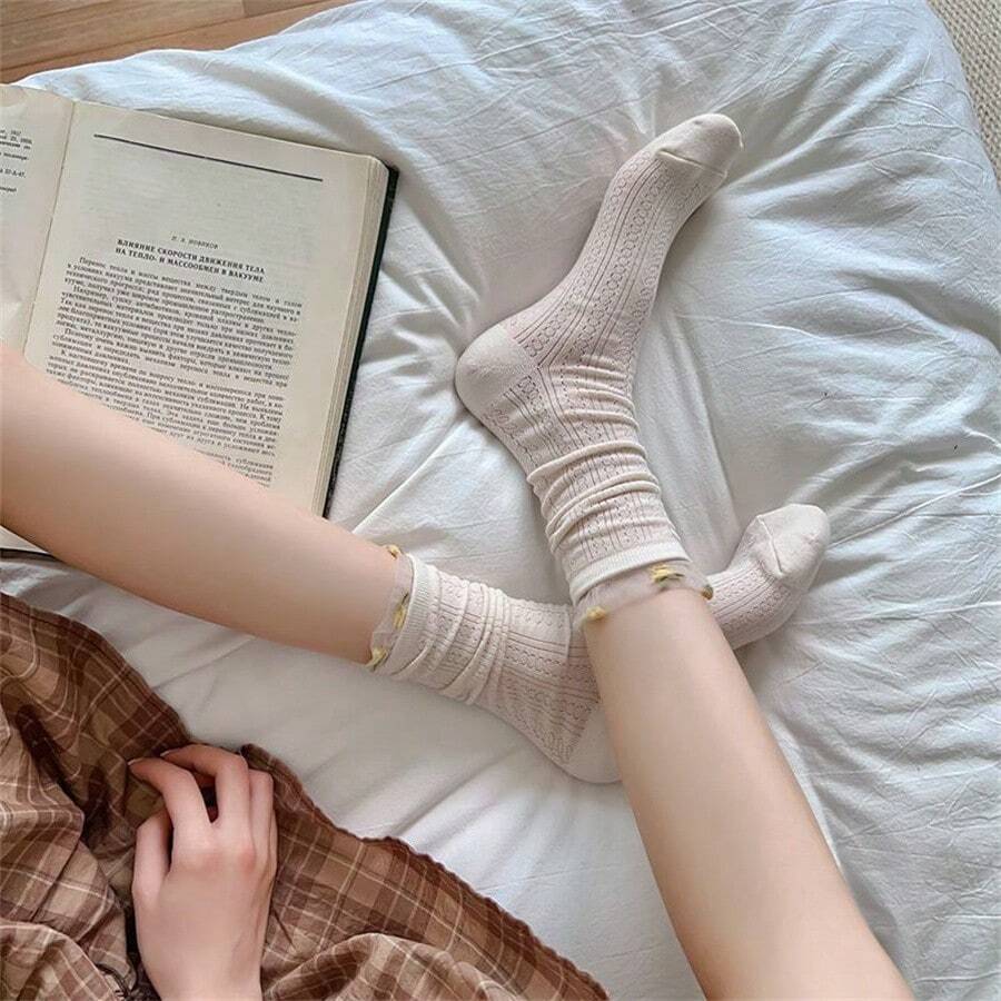 超薄透明水晶絲襪女士時尚夏日原宿船襪復古花卉街頭服役彈力長襪 - 米色 - 查看 1