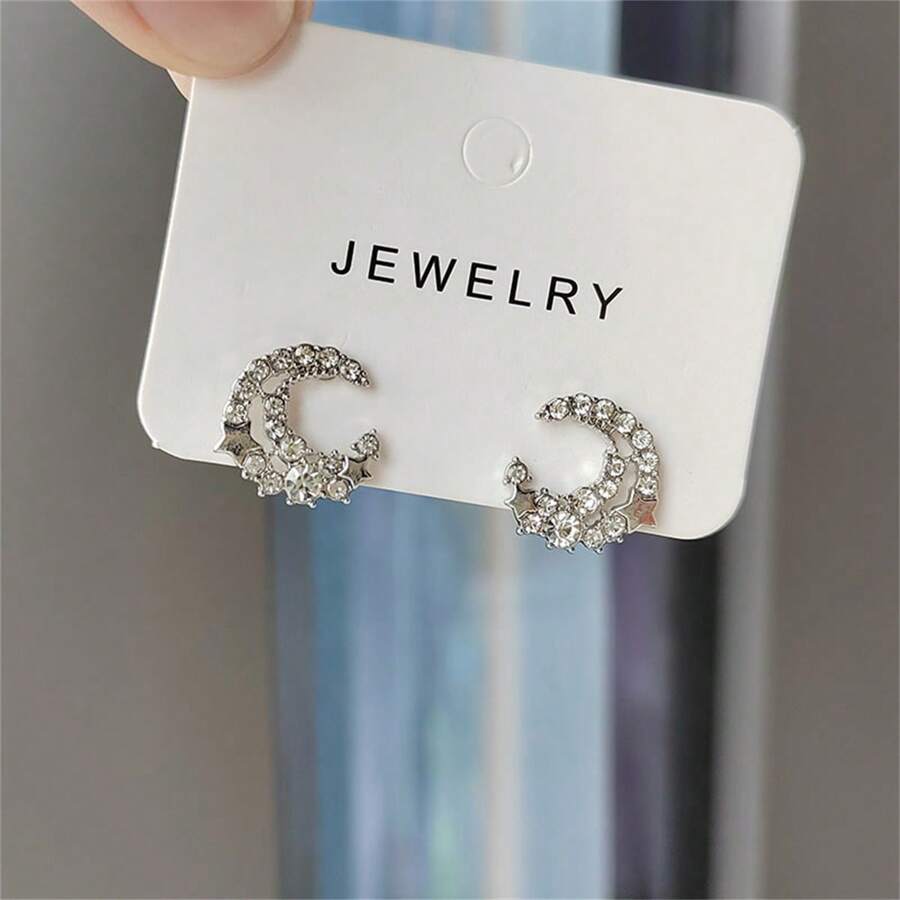 1對銀色時尚月形耳環,適合女性假日派對穿搭