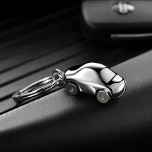 1pc Creative Classic Car Shaped Keychain Key Ring Pendant As Metal Gift - Silver - View 4