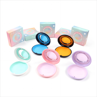 A Ventilated Retainer Case With Mirror And Magnetic Closure, Colorful Orthodontic Appliance Storage Box, Smooth And Lightweight With Air Vent Design For Drying And Deodorizing, Shockproof And Non-slip Silicone Mat With Water Ripple Pattern, Portable And Travel-friendly For 99% Types Of Retainer.