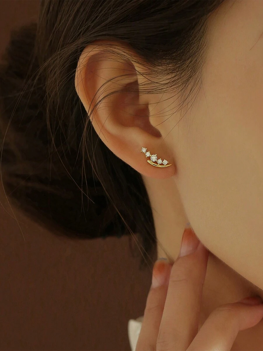 Nooxian 1副精緻可愛的微鑲小圓形鋯石耳針,適合女性日常佩戴